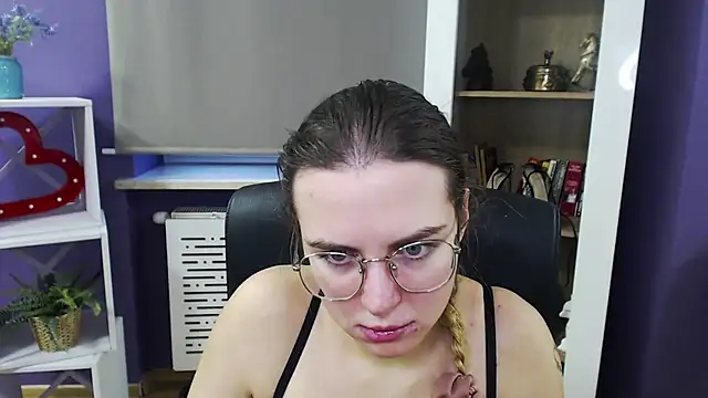 Snapshot of Zoey_Erotic chatting on December 2024 09:33:02 AM Zoey Erotic online show from December 2024 09:33:02 AM