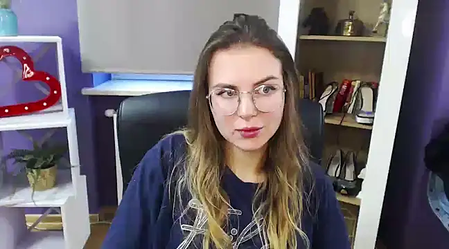 Snapshot of Zoey_Erotic chatting on December 2024 10:28:01 AM Zoey Erotic online show from December 2024 10:28:01 AM