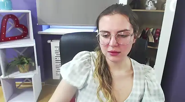 Snapshot of Zoey_Erotic chatting on February 2025 11:43:02 AM Zoey Erotic online show from February 2025 11:43:02 AM