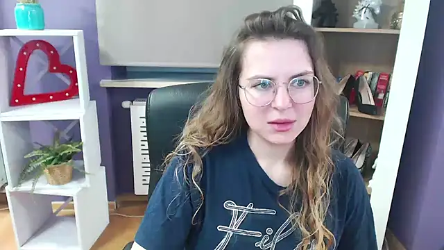 Snapshot of Zoey_Erotic chatting on February 2025 05:37:01 AM Zoey Erotic online show from February 2025 05:37:01 AM