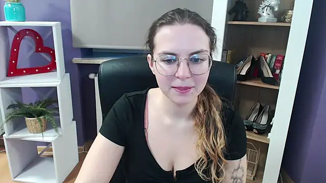 Snapshot of Zoey_Erotic chatting on March 2025 05:24:02 AM Zoey Erotic online show from March 2025 05:24:02 AM