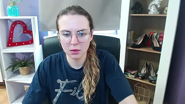 Snapshot of Zoey_Erotic chatting on March 2025 08:53:01 AM Zoey Erotic online show from March 2025 08:53:01 AM