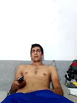 Snapshot of Elverguditojaja chatting on March 2026 07:57:02 PM Elverguditojaja online show from March 2026 07:57:02 PM
