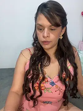Snapshot of Kataliina chatting on January 2025 01:43:01 AM Kataliina online show from January 2025 01:43:01 AM