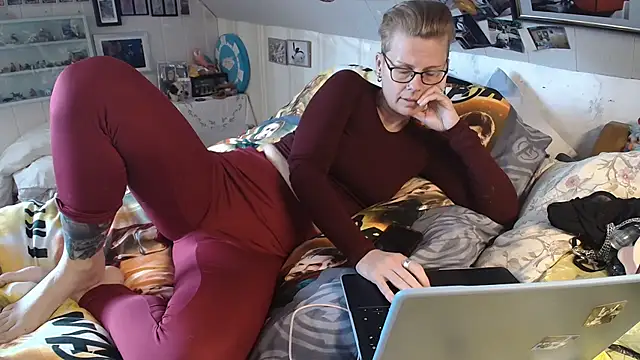 MaryG online show from March 2026 09:12:01 AM