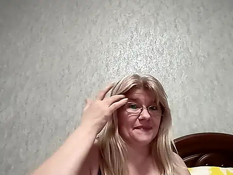Diana 49 online show from February 2025 06:17:02 PM