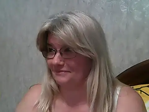 Diana 49 online show from March 2025 02:00:01 PM