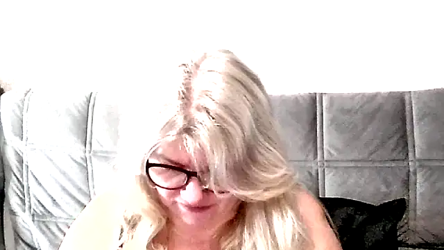 Diana 49 online show from February 2026 02:48:02 PM