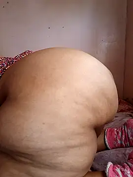 iamSunflower900 online show from April 2026 10:03:02 AM