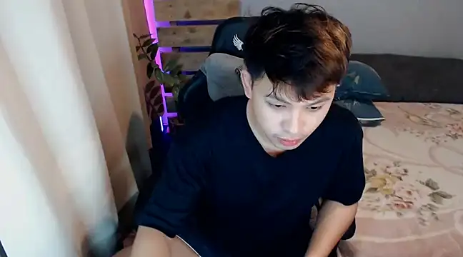 Snapshot of princeJayX chatting on December 2024 02:47:01 AM princeJayX online show from December 2024 02:47:01 AM