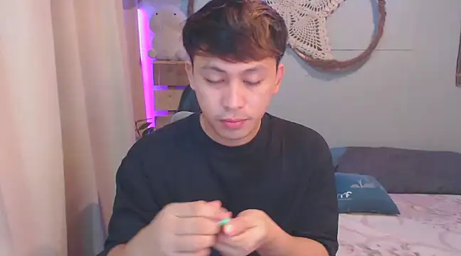 Snapshot of princeJayX chatting on December 2024 02:05:02 PM princeJayX online show from December 2024 02:05:02 PM