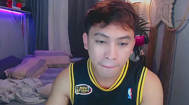 Snapshot of princeJayX chatting on February 2025 05:56:02 PM princeJayX online show from February 2025 05:56:02 PM