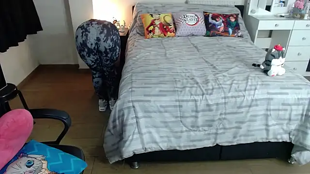 kittykat18x online show from October 2025 01:44:01 AM