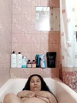 Snapshot of Zulfiya_Bruce chatting on January 2025 03:55:02 PM Zulfiya Bruce online show from January 2025 03:55:02 PM