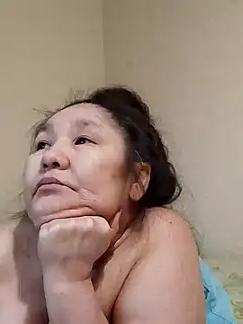 Snapshot of Zulfiya_Bruce chatting on February 2025 01:37:01 AM Zulfiya Bruce online show from February 2025 01:37:01 AM