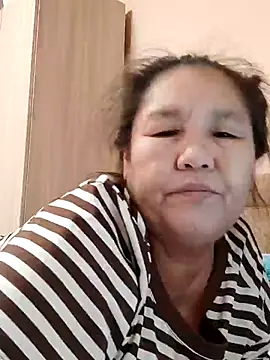 Snapshot of Zulfiya_Bruce chatting on October 2025 09:30:01 AM Zulfiya Bruce online show from October 2025 09:30:01 AM