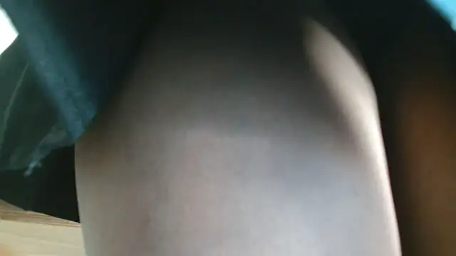 Snapshot of 3littleschoolteens chatting on April 2026 05:48:02 PM 3littleschoolteens online show from April 2026 05:48:02 PM