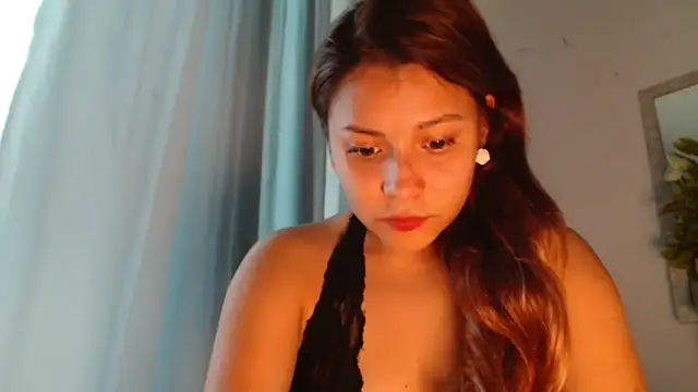 Snapshot of 3littleschoolteens chatting on May 2026 06:57:01 PM 3littleschoolteens online show from May 2026 06:57:01 PM