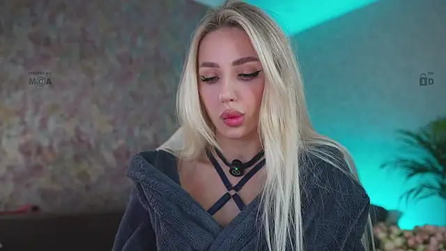 misstics  online show from November 2025 02:28:01 PM