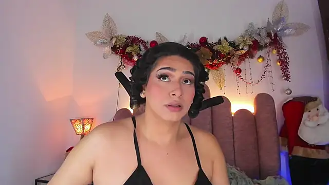 ISABELLASSMITH online show from December 2024 11:22:01 PM