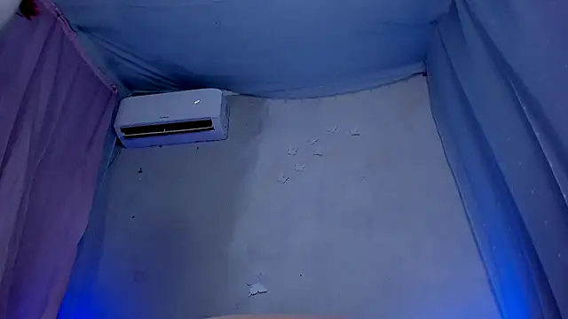 LickLizzy online show from February 2025 03:46:02 AM