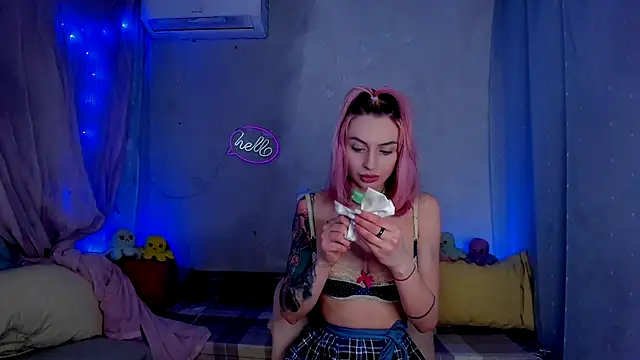 LickLizzy online show from March 2025 12:08:01 AM