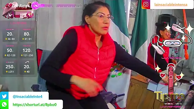 Snapshot of LaInsaciableIntensa chatting on February 2025 12:30:02 AM LaInsaciableIntensa online show from February 2025 12:30:02 AM