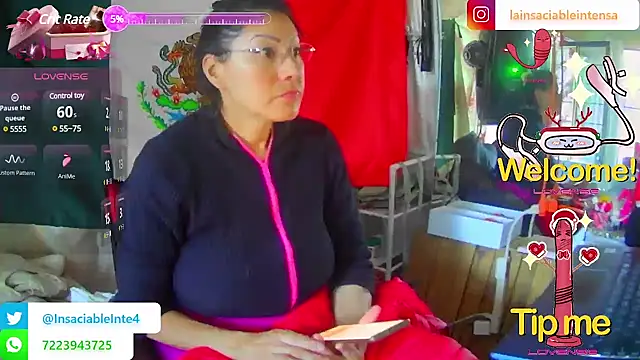 Snapshot of LaInsaciableIntensa chatting on March 2025 10:43:02 PM LaInsaciableIntensa online show from March 2025 10:43:02 PM