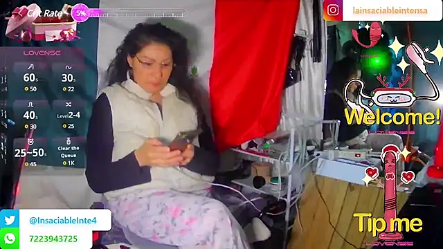 Snapshot of LaInsaciableIntensa chatting on March 2025 12:52:01 PM LaInsaciableIntensa online show from March 2025 12:52:01 PM