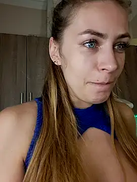 Snapshot of Keli_Jessi chatting on February 2025 05:01:01 PM Keli Jessi online show from February 2025 05:01:01 PM