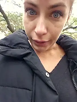 Keli Jessi online show from October 2025 01:08:02 PM