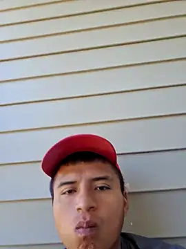 Diablo9804 online show from October 2025 04:18:02 PM