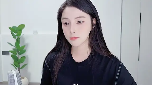 HaagenDazs  online show from October 2025 01:09:01 PM