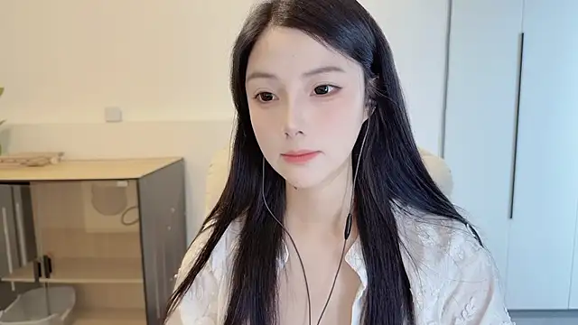 Snapshot of HaagenDazs_ chatting on June 2026 03:31:02 AM HaagenDazs online show from June 2026 03:31:02 AM