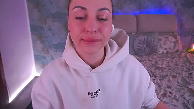 KristiiMax online show from March 2026 12:38:02 PM