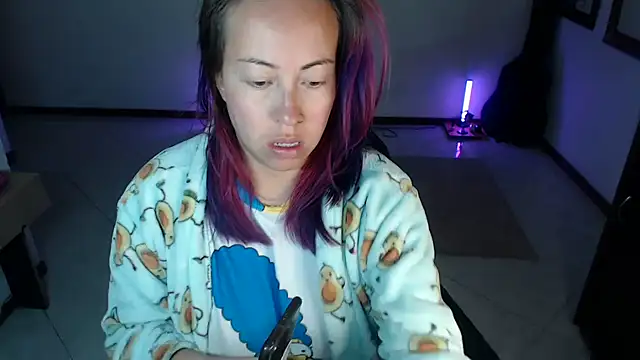 charlottezoe15 online show from April 2026 09:18:01 AM