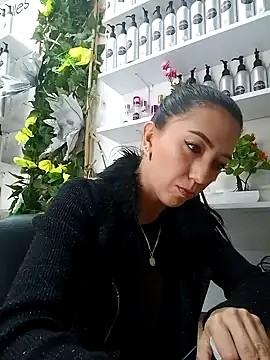 LunaZambrano online show from February 2025 08:16:01 PM