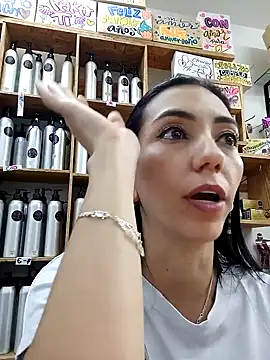 LunaZambrano online show from February 2025 10:34:02 PM