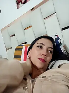 LunaZambrano online show from February 2025 02:35:01 AM