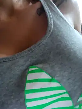 LunaZambrano online show from November 2025 02:06:01 PM