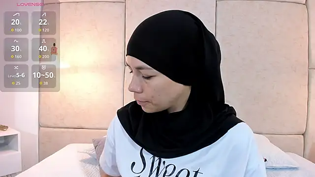 aisha vs online show from March 2026 12:30:02 PM