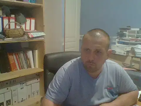 Snapshot of manubm03 chatting on May 2026 04:26:02 PM manubm03 online show from May 2026 04:26:02 PM