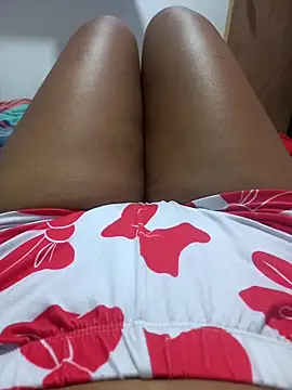 annie-19 online show from November 2025 04:00:01 AM