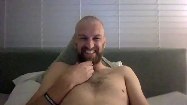 Snapshot of Matts1988 chatting on September 2025 03:19:02 AM Matts1988 online show from September 2025 03:19:02 AM