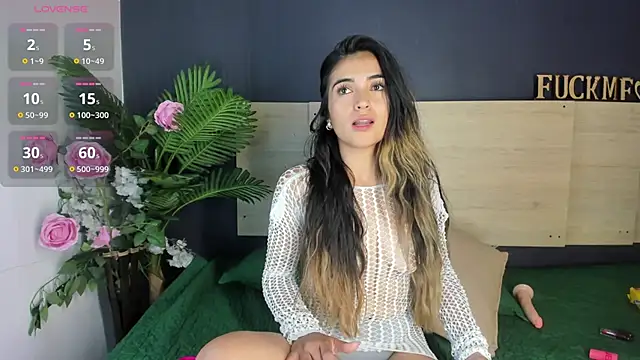 violet giraldo online show from March 2026 07:43:02 PM