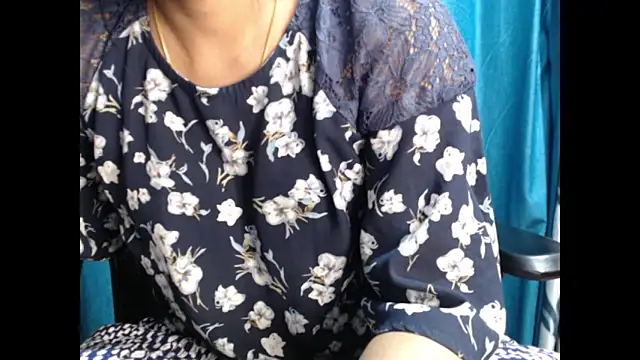 CuteRhea69 online show from February 2025 03:20:01 PM