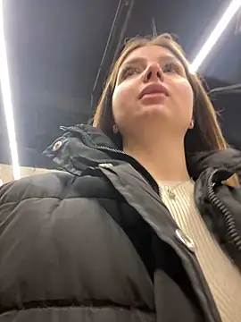 Snapshot of KrisMagnoly chatting on September 2025 05:29:02 PM KrisMagnoly online show from September 2025 05:29:02 PM