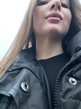 KrisMagnoly online show from March 2026 03:49:02 PM