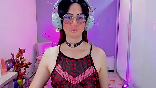 KimberlyJohnsoon online show from December 2024 11:29:02 PM