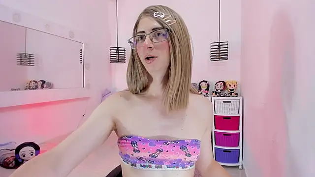 KimberlyJohnsoon online show from April 2026 09:18:02 PM